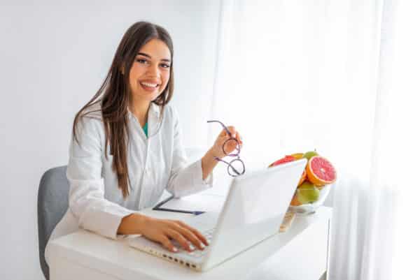 διαιτολόγος εξ αποστάσεως Ηλιούπολη online δίαιτα Ηλιούπολη διατροφολόγος Νότια Προάστια